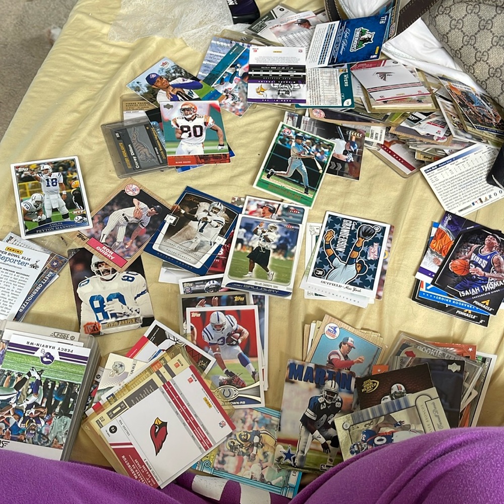 Lot of sports cards